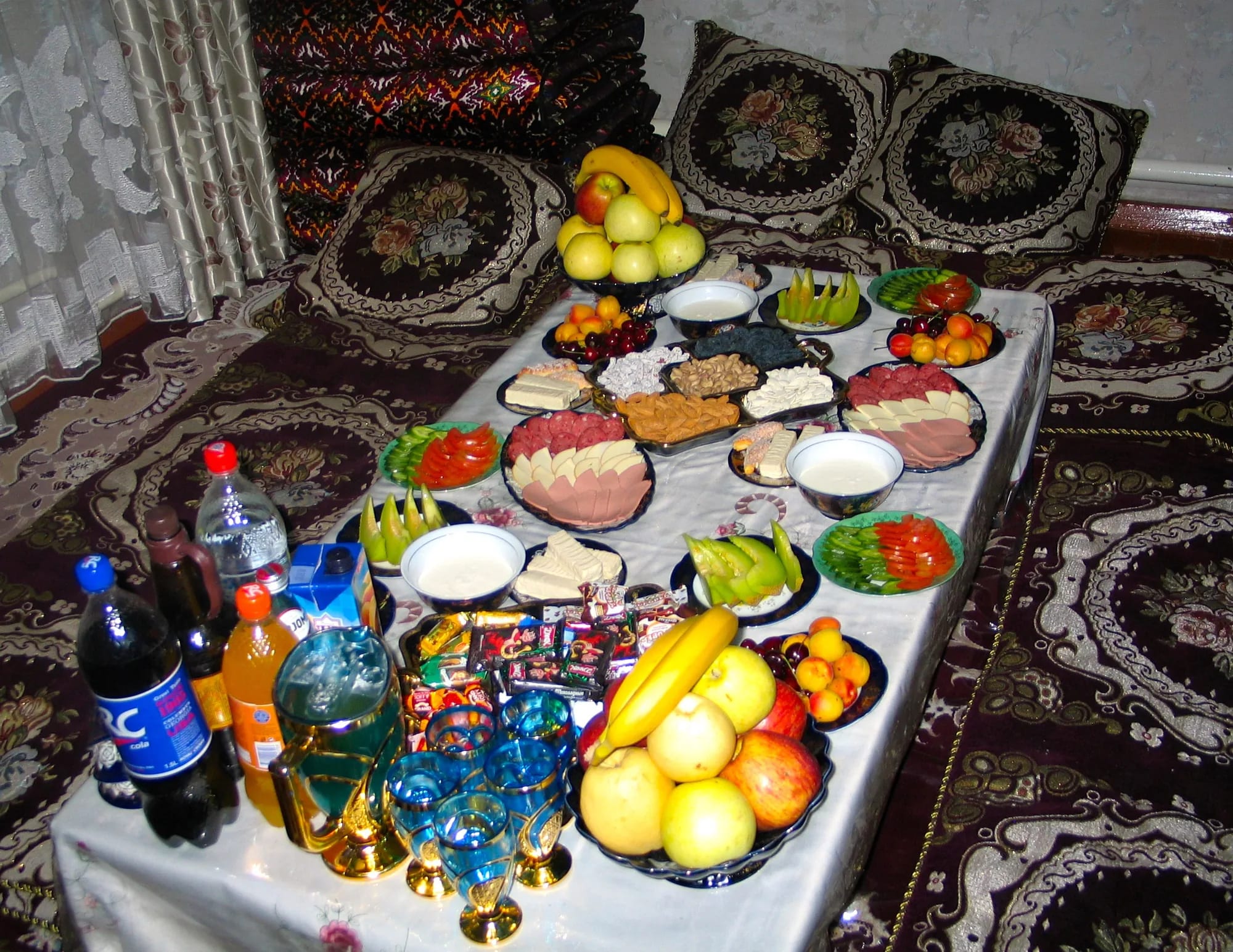 Dastarkhon at Ismoil Nazriev's home